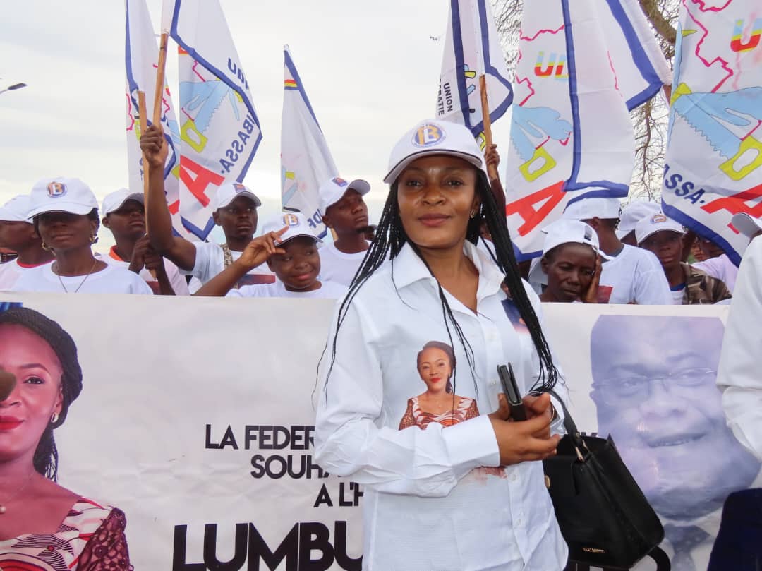 Candidate députée nationale et cadre de l'UDPS/Kibassa, Béatrice Lumbu foule le sol de Kalemie